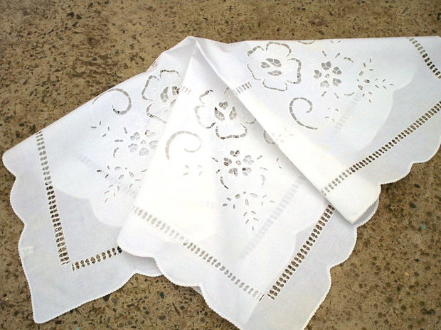 Broderie 1-138