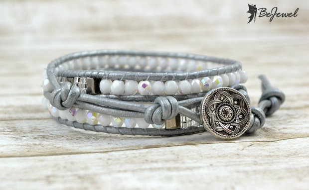 Bratara wrap cu snur de piele si cristale ''Cold, cold winter''