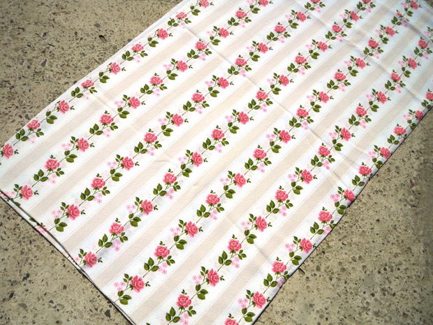 Material textil cu imprimeuri 3