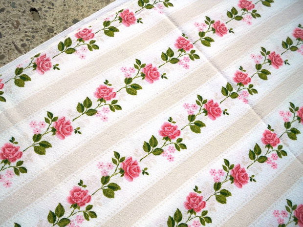 Material textil cu imprimeuri 3