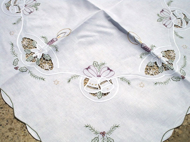 Broderie 1-145
