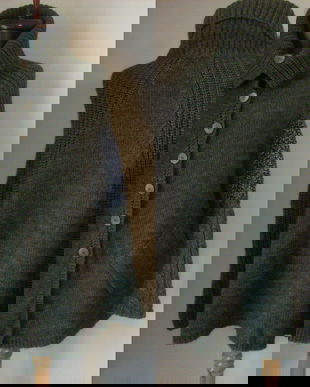 PULOVER PONCHO TRICOTAT MANUAL