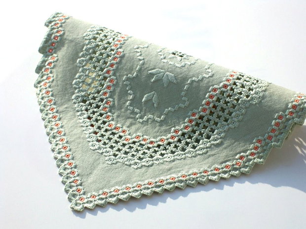 Broderie 1-150