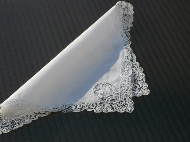 Broderie 1-153 (rezervat Cristina)