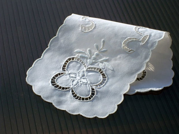 Broderie 1-154