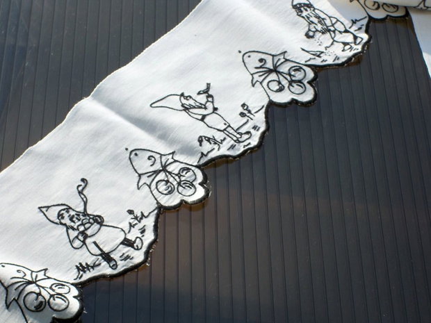 Broderie pitici