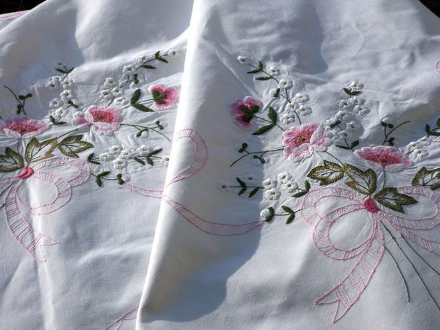 Broderie 1-159