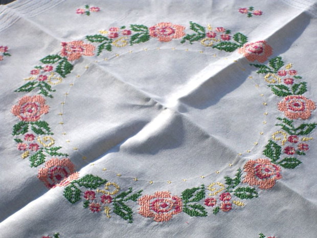 Broderie 1-162