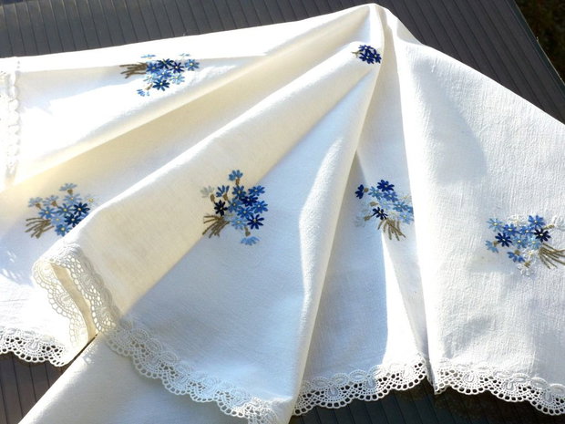Broderie 1-165