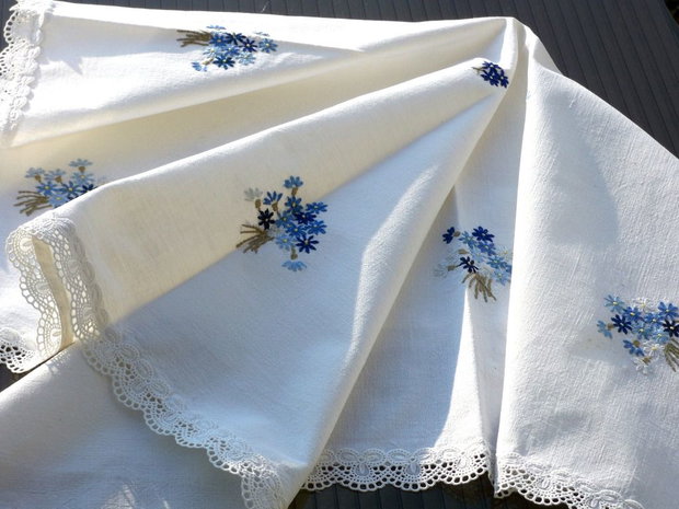 Broderie 1-165