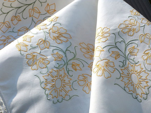 Broderie 1-166