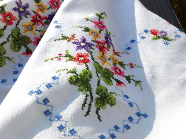 Broderie 1-167