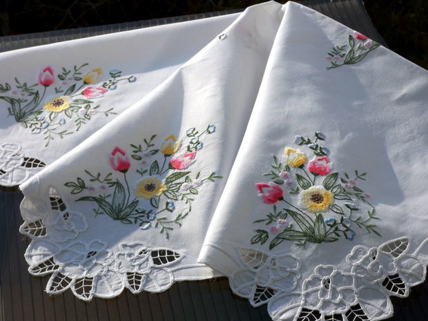 Broderie 1-169
