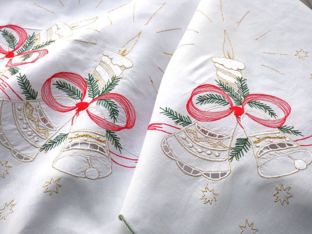 Broderie 38