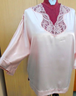 BLUZA DIN SATIN CU DANTELA