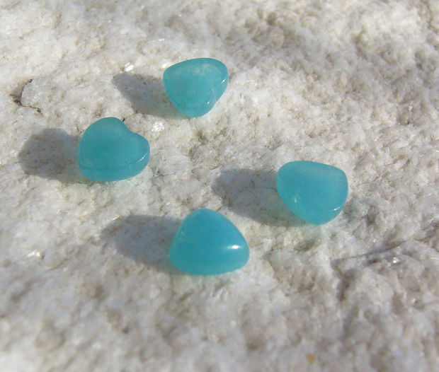 REZERVATE ...  (2 bucati) Cabochon inimioara din angelit aprox 4x7.5x8 mm