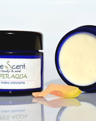 Super Aqua-crema hidratanta,catifelanta pentru ten uscat