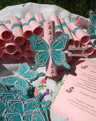 Invitatii fluturi