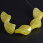 9243 - (5buc) Jad olive, frunze rasucite, 21x15x8mm - Nes.