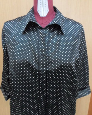 bluza neagra cu buline