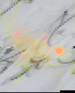 Fata de masa cu puisori