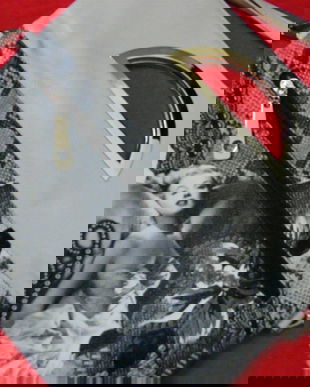 Poseta Marilyn Monroe-NOUA