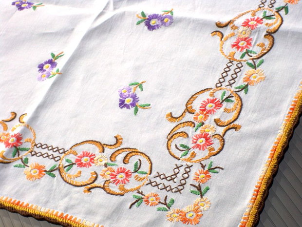 Broderie 1-147