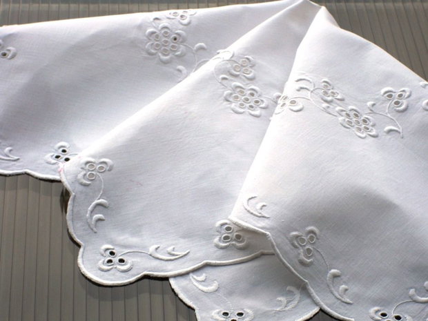 Broderie 1-148