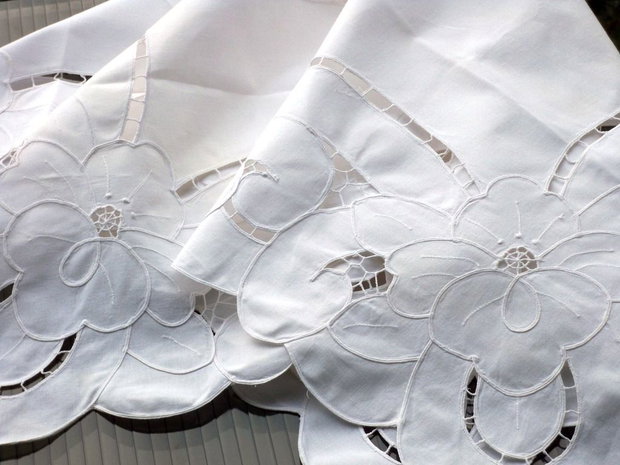 Broderie 1-174