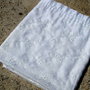Material textil brodat1
