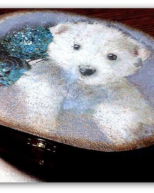 ,,Toto''  - Cutie pentru amintiri - decorată prin tehnica decoupage şi pictură acrilică