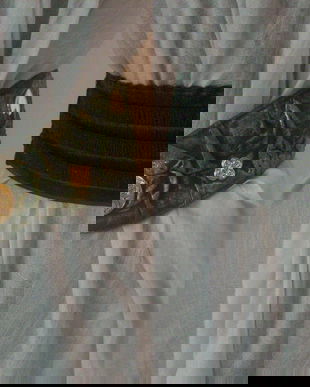 CUREA TALIE PIELE ELASTIC SI ACCEOSRII AURII