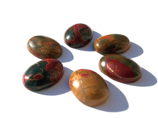 Cabochon Picasso Jasper natural