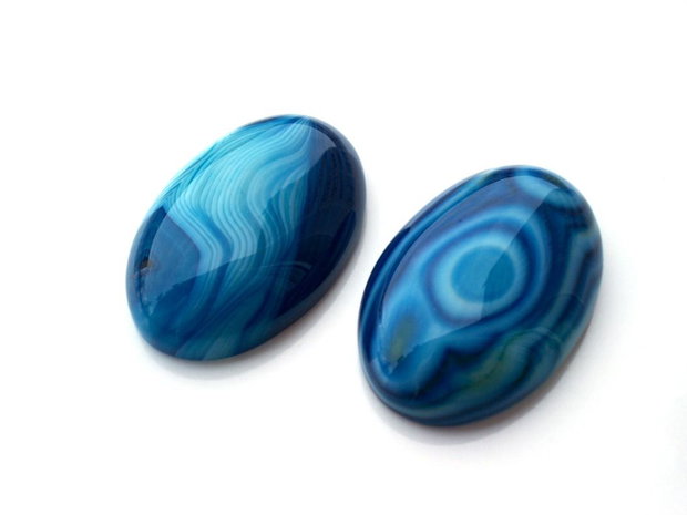 Cabochon agate onyx