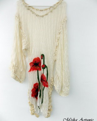 Rochie mini din tricot cu maci rosii impasliti