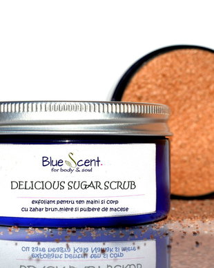 Delicious Sugar Scrub-exfoliant pentru ten,maini si corp cu zahar brun,miere si pulbere de macese-BlueScent