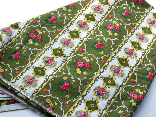 Material textil cu imprimeuri 9