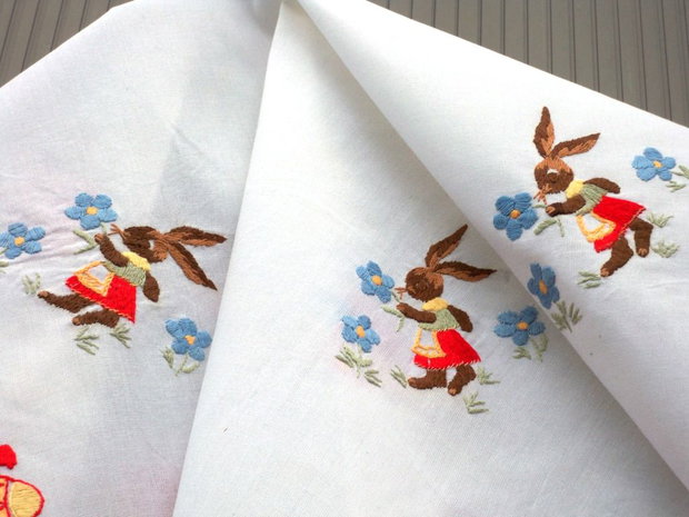 Broderie 1-195