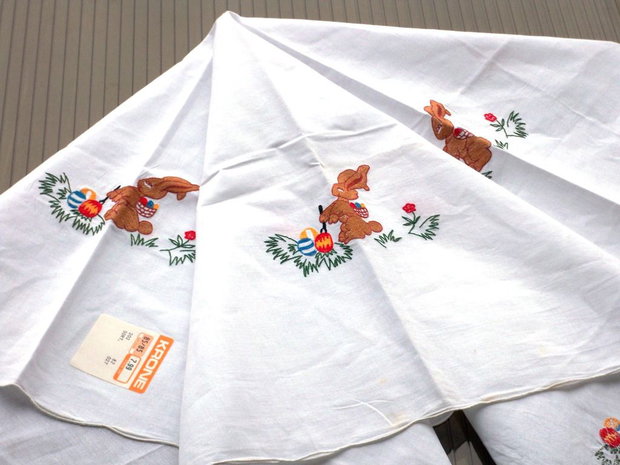 Broderie 1-197