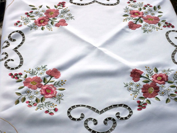 Broderie 1-198
