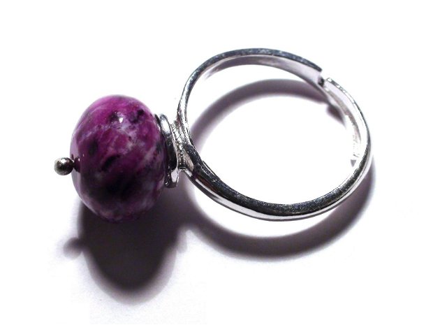 Inel delicat din Argint 925 si Sugilit mov  IN353  Inel violet, inel romantic, inel pietre semipretioase, inel reglabil