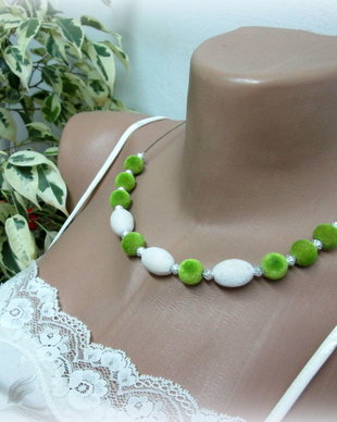 Colier catifea-verde/crem