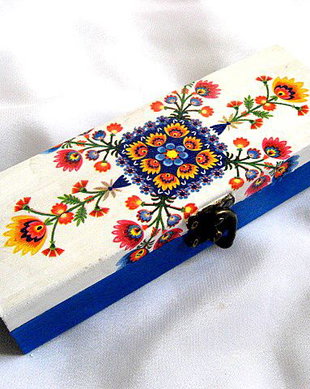 Cutie lemn cu motiv traditional  28140