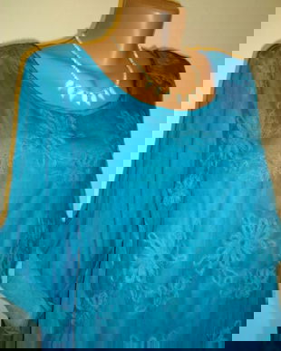 REDUCERE!30 LEI BLUZA DANTELATA