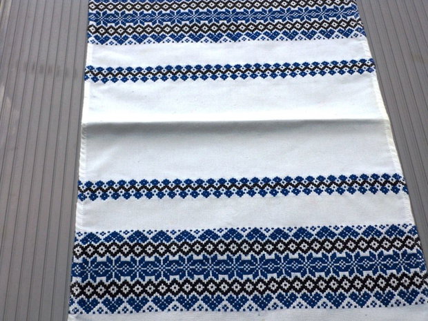 Broderie motive etno