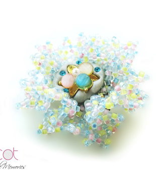 Brosa, martisor, motiv floral - Crystal Flower