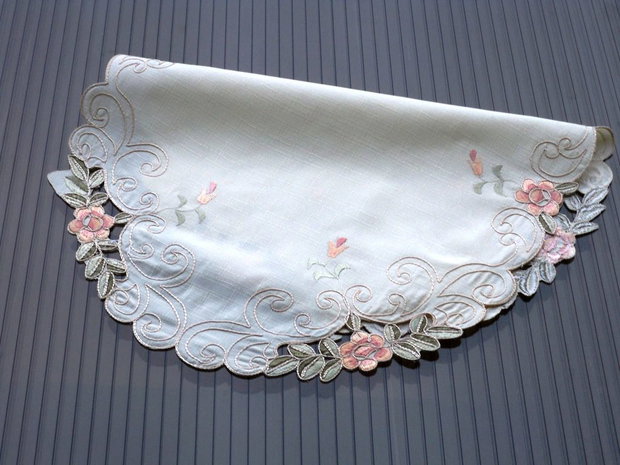 Broderie 1-203