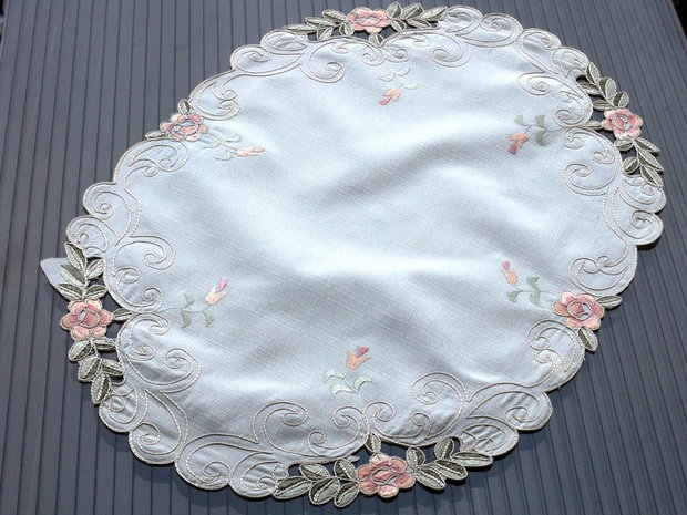 Broderie 1-203