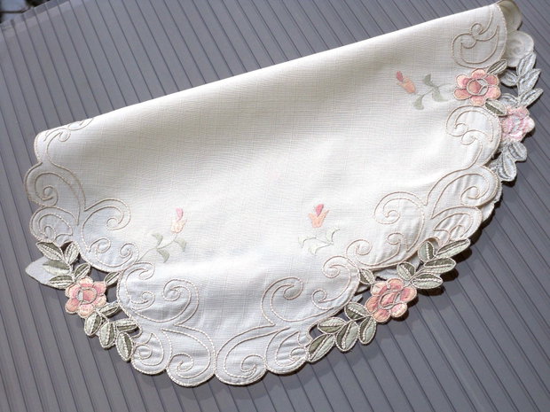 Broderie 1-203
