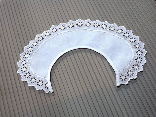 Broderie 1-213